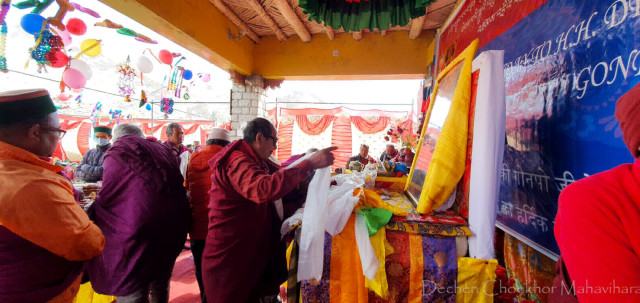 印度基諾爾舉辦竹巴穹恭仁波切長壽祈願法會